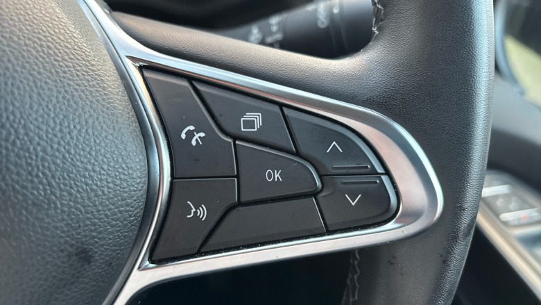 Nissan Primastar 30 L2 Diesel 2.0 dCi 130ps H1 Tekna+ Crew Van